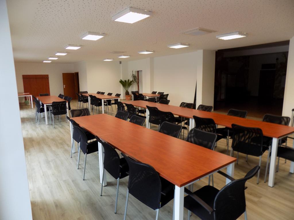 Sporthotel Hostivice Dış mekan fotoğraf