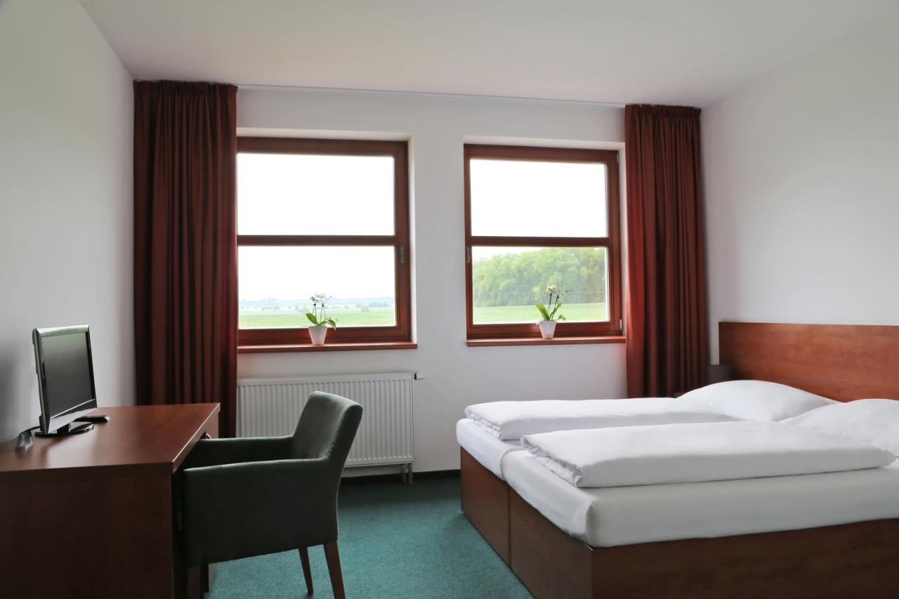 Sporthotel Hostivice Dış mekan fotoğraf